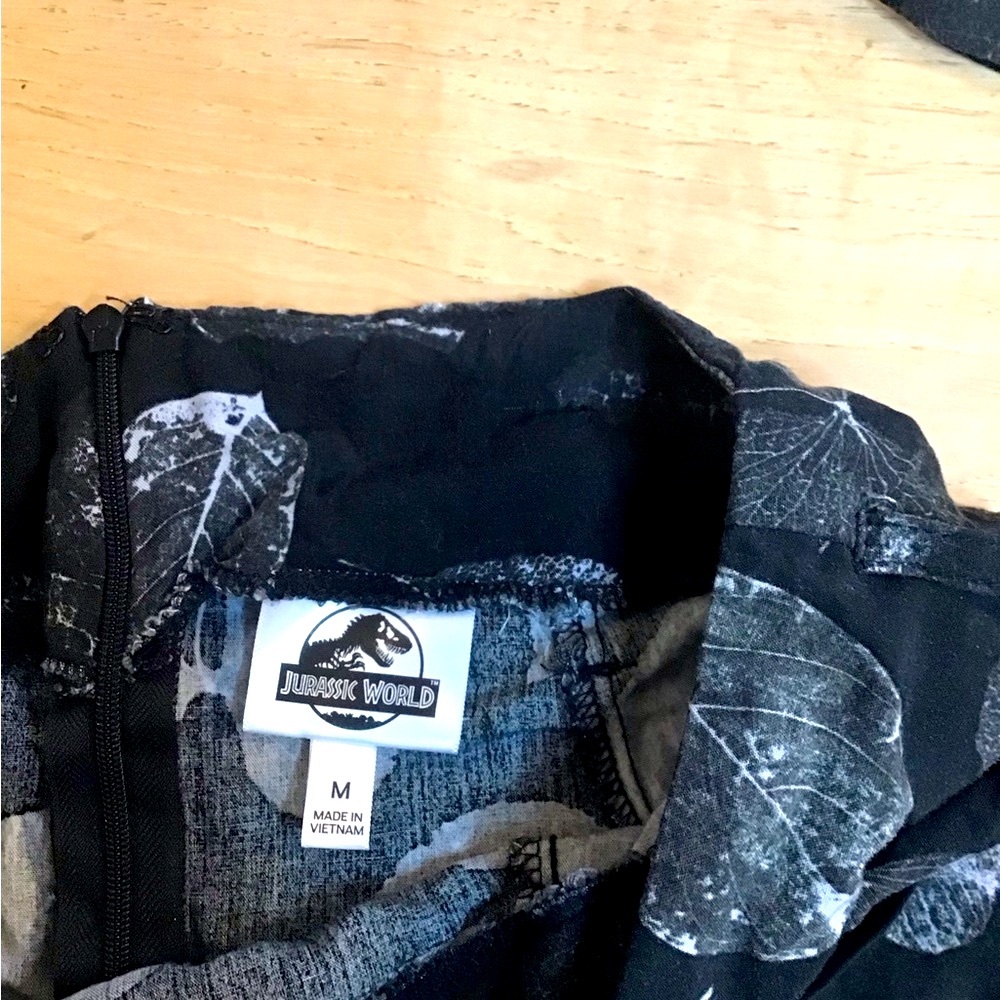 Jurassic World shorts size medium - Picture 3 of 5